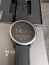 Montre connectée GPS noire